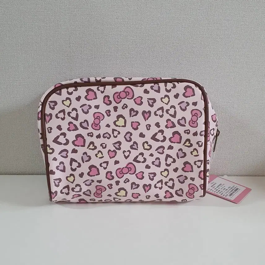 [BUNJANG] Hello Kitty Leopard Print Pouch / 헬로키티 레오파드 호피 파우치