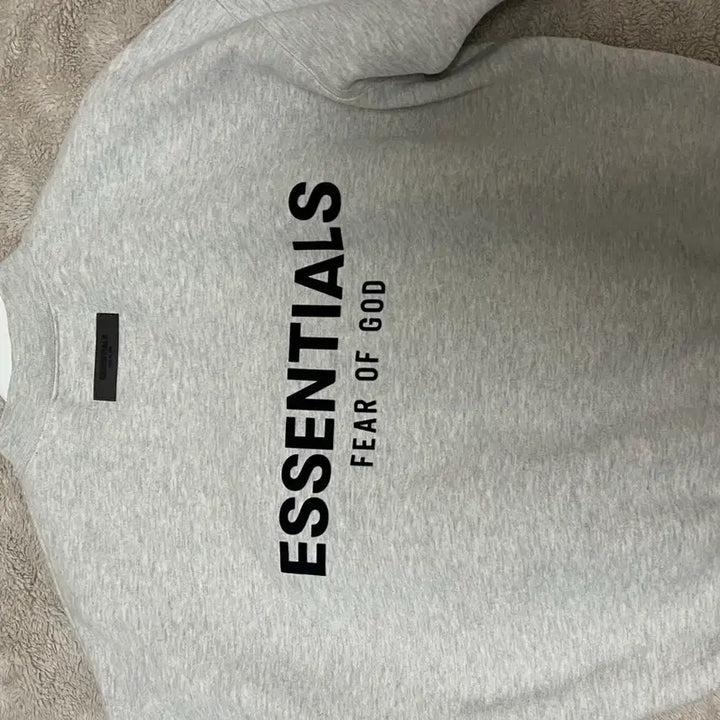 [BUNJANG] Fear of God Essentials Oatmeal Sweatshirt / 피어오브갓 xs 오트밀 맨투맨
