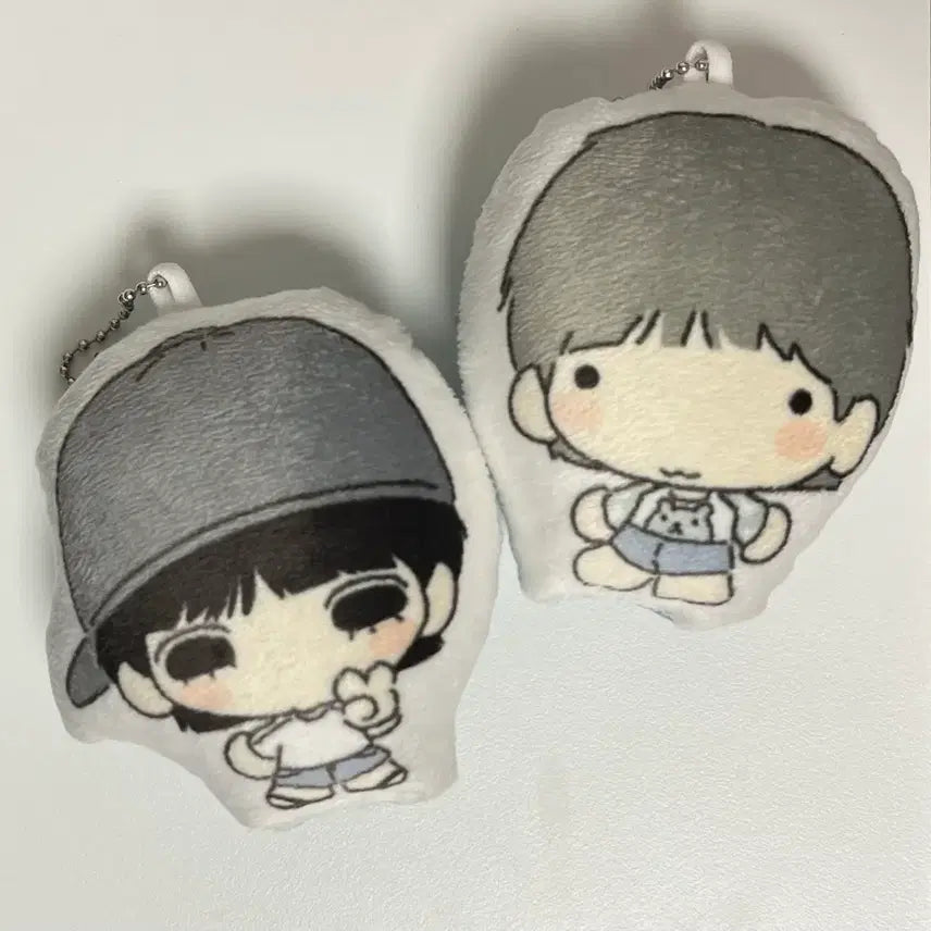 [BUNJANG] OnlyOneOf Junghwan Cushion Keyring / doo 운학 쿠션키링 판매 양도