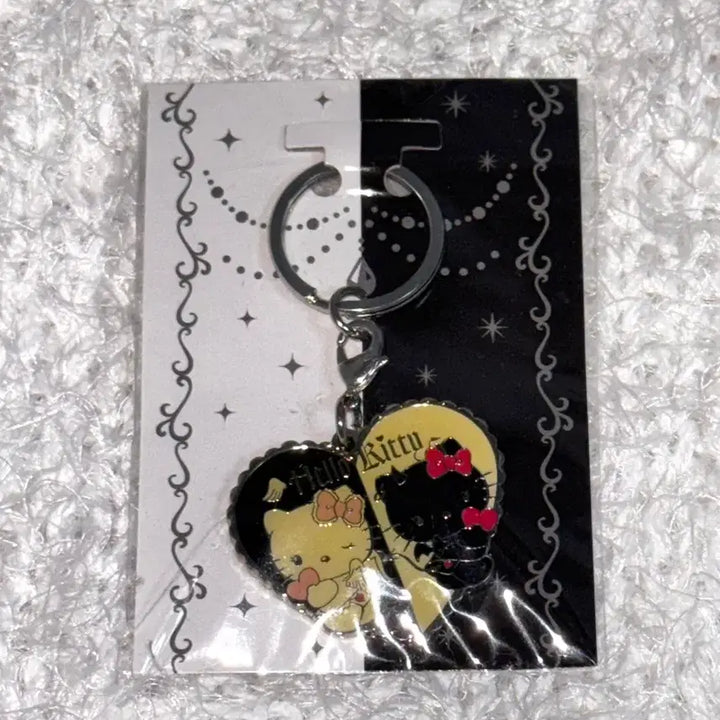 [BUNJANG] Kitty Angel Devil Heart Keychain / 고전 키티 스트랩 천사 악마 하트 키링 미개봉