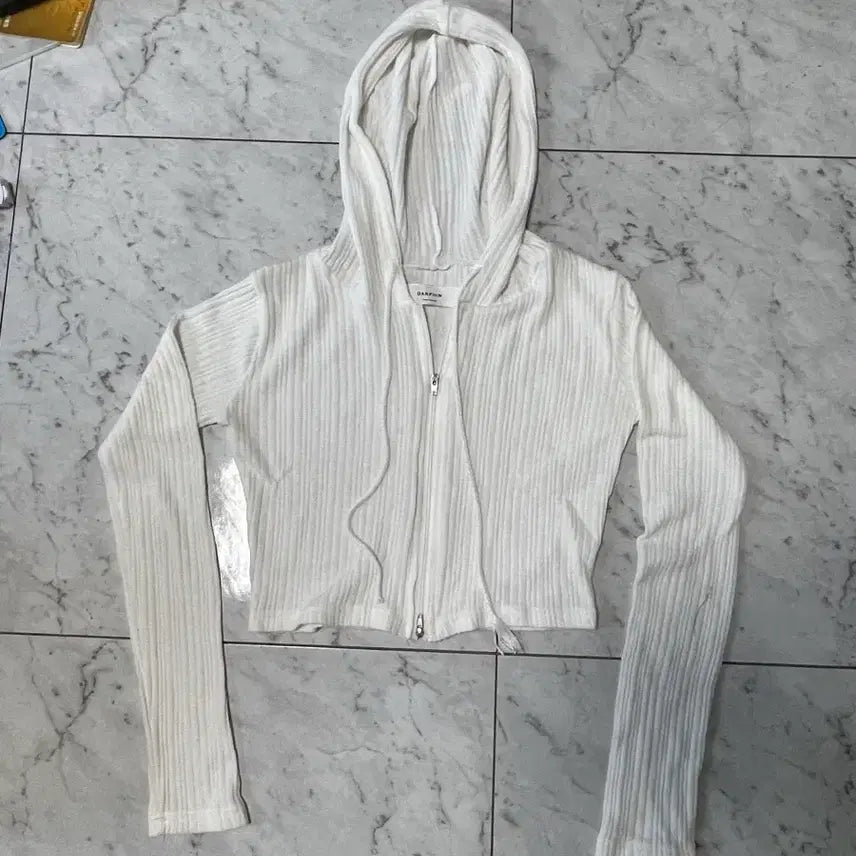 [BUNJANG] Bose White Crop Ribbed Hoodie Zip-up / 보세 흰색 크롭 후드 집업
