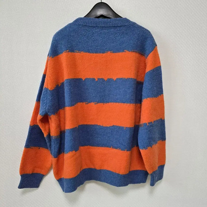 [SOLD OUT] 여성옷 오렌지 블루 스트라이프 니트
