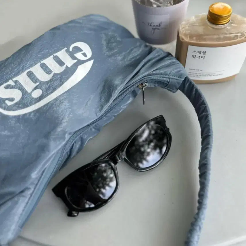 [BUNJANG] EMIS Glossy Hobo Bag Sky Blue / EMIS 이미스 글로시 호보백 스카이 블루