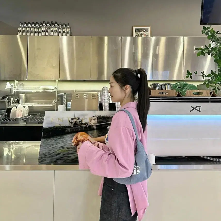 [BUNJANG] EMIS Glossy Hobo Bag Sky Blue / EMIS 이미스 글로시 호보백 스카이 블루