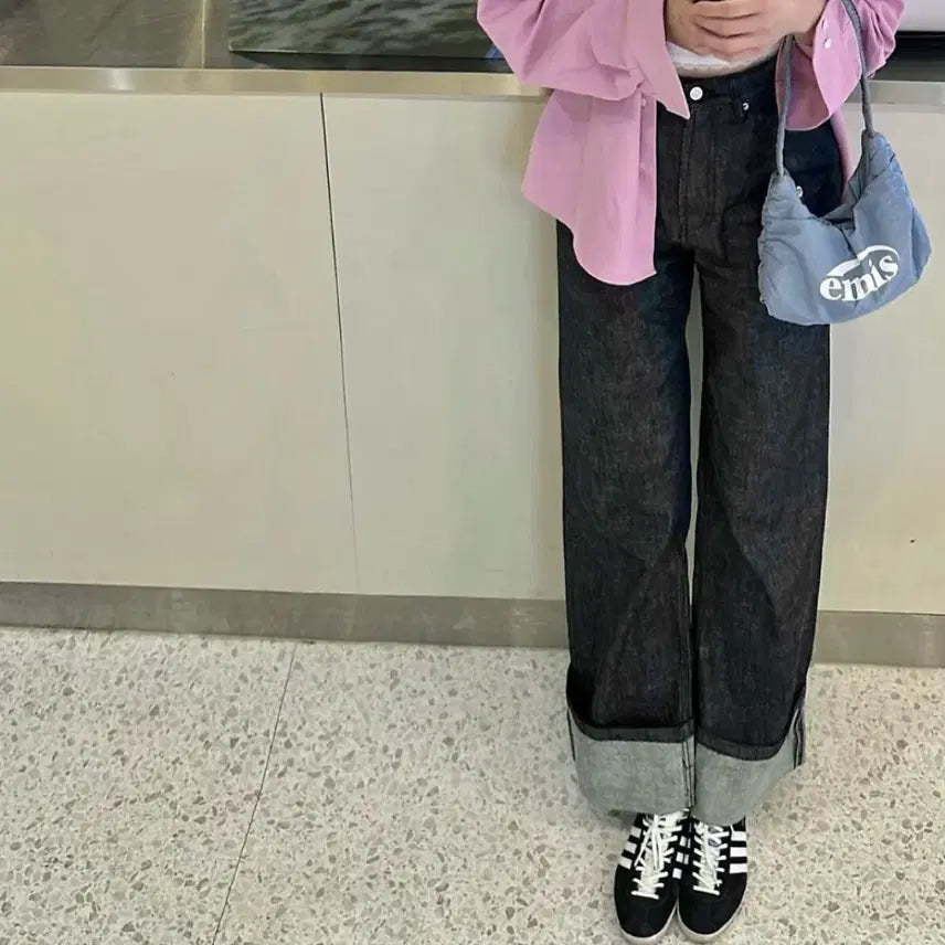 [BUNJANG] EMIS Glossy Hobo Bag Sky Blue / EMIS 이미스 글로시 호보백 스카이 블루
