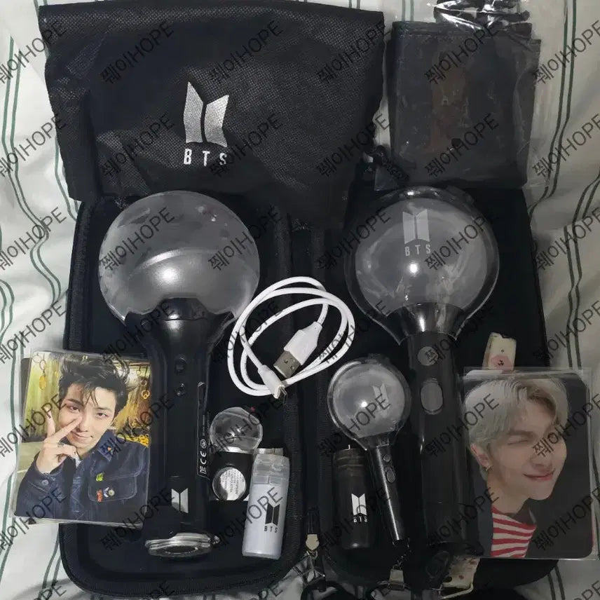 [BUNJANG] BTS Light Stick Bundle Set / BTS 스에밤, 아미밤, 아미밤 케이스, 키링 등 일괄 양도