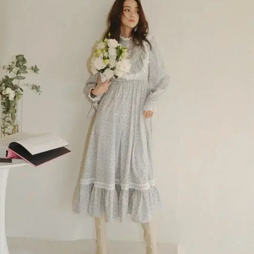 [BUNJANG] Synsden Mitus Floral Lace Dress / 신스덴 미티스 원피스