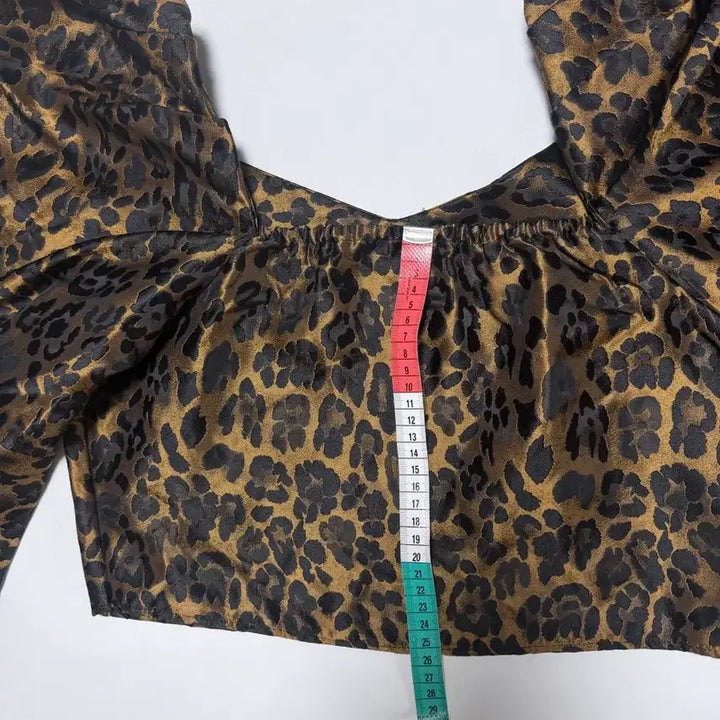 [BUNJANG] Leopard Print Puff Blouse / 레오파드 패턴 퍼프 블라우스