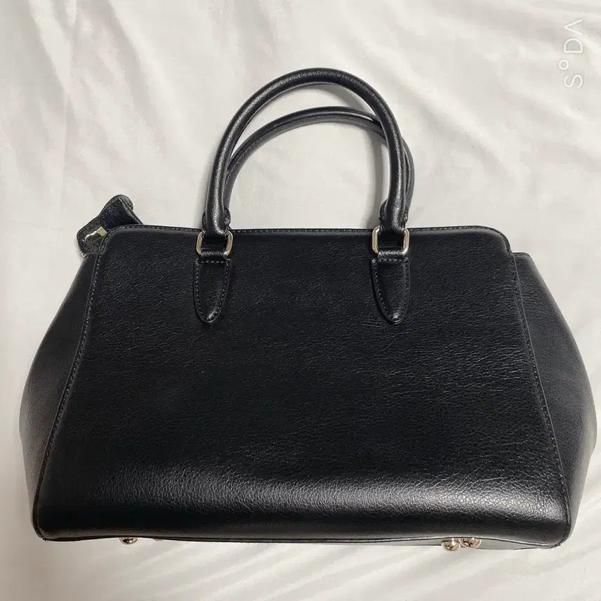 [SOLD OUT] 제이에스티나 블랙 가죽 토트백