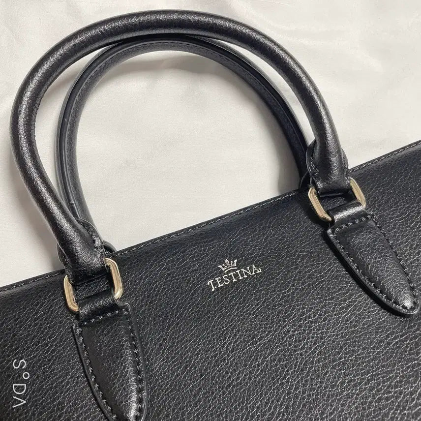 [SOLD OUT] 제이에스티나 블랙 가죽 토트백