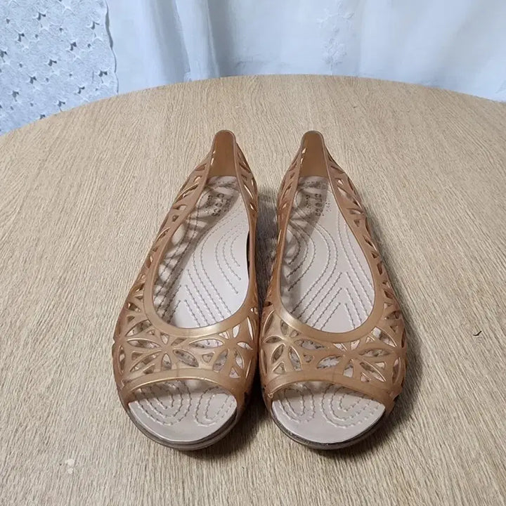 [SOLD OUT] 크록스 신발 w6 235