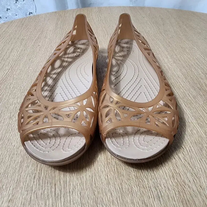 [SOLD OUT] 크록스 신발 w6 235