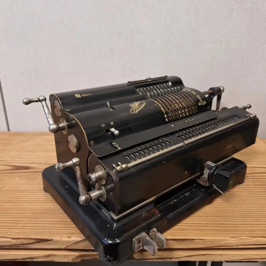 [BUNJANG] Tiger Calculating Machine Co. 1940s Manual Calculator / 1940년대 수동식 계산기