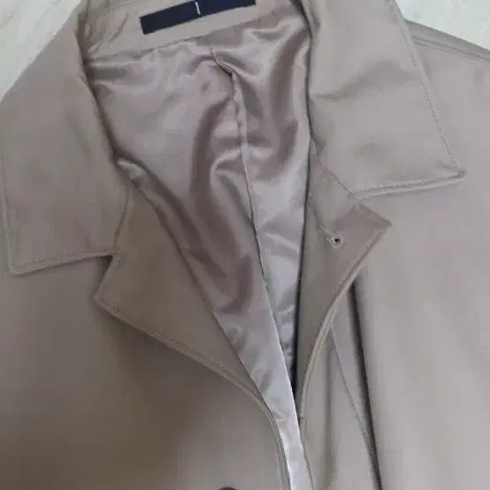 [BUNJANG] Komodo Trench Coat (M) / 코모도 트렌치 코트 (M)