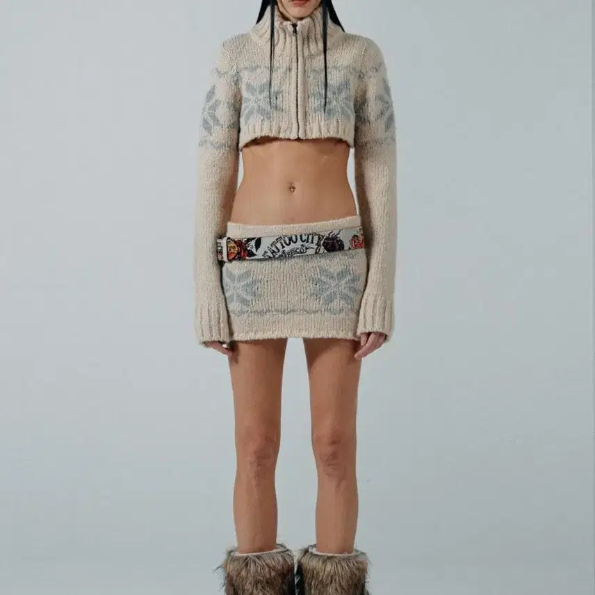 [BUNJANG] Sculptor Nordic Underboob Zip-up Ivory S / 스컬프터 Nordic Underboob Zip-up Ivory S