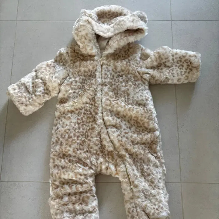 [BUNJANG] Etoile Fur Ivory Jumpsuit (18M) / (새상품)에뜨와 우주복 퍼 아이보리색상 18M