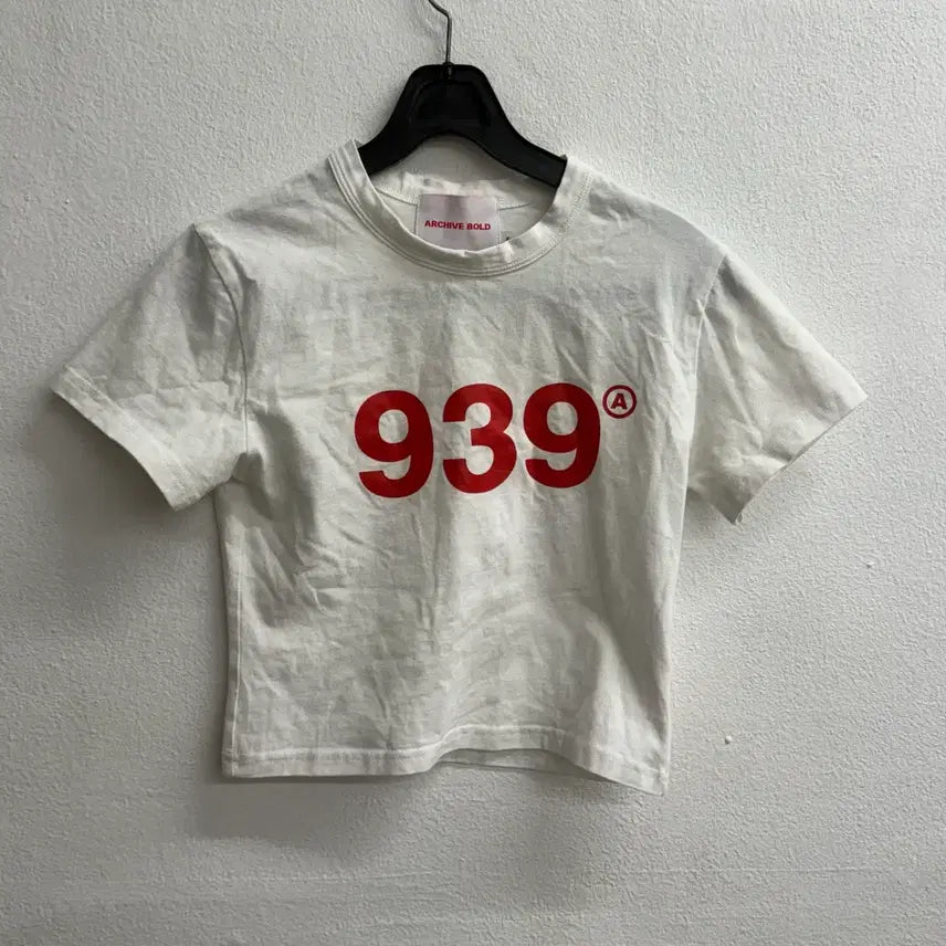 [BUNJANG] 939 Archive Bold Crop White T-shirt / 939 아카이브볼드 크롭 화이트 반팔티 os