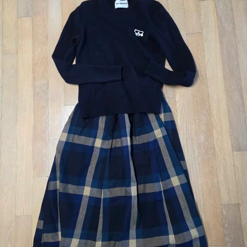 [BUNJANG] Karel Lagerfeld Navy Knit 55 / 칼라거펠트 니트 55 네이비