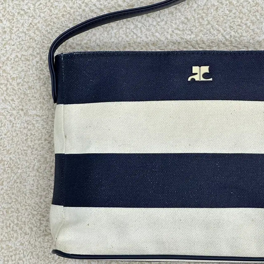 [BUNJANG] Courrèges Shoulder Bag / 꾸레쥬 숄더백