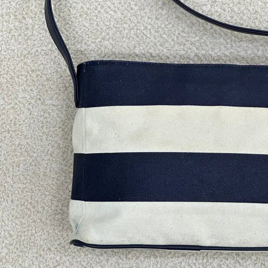 [BUNJANG] Courrèges Shoulder Bag / 꾸레쥬 숄더백