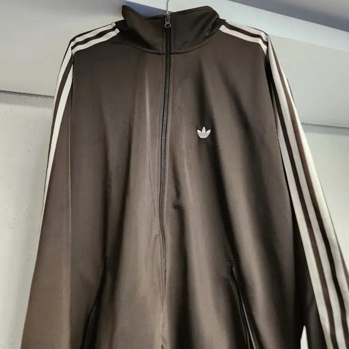 [BUNJANG] Adidas BB Track Top Brown (Size M) / 새상품 아디다스 bb트랙탑 집업 브라운m