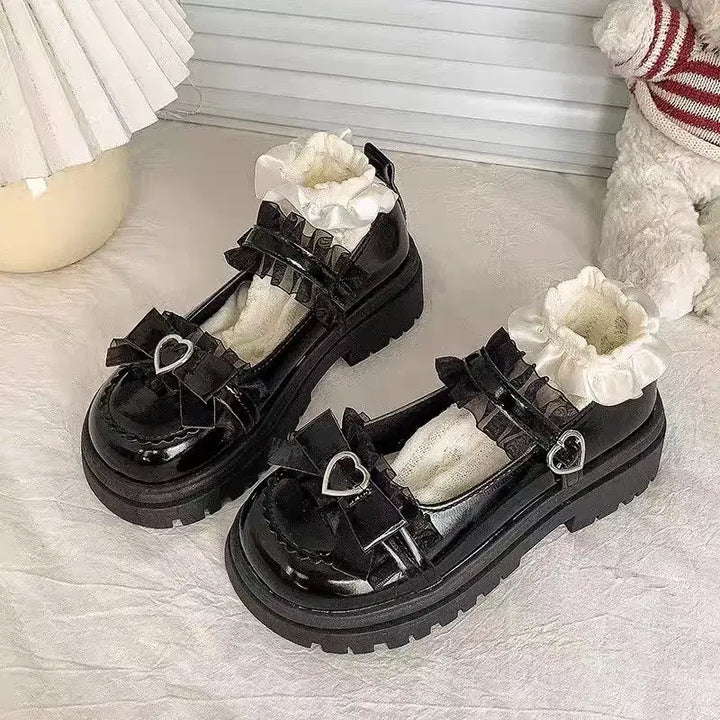 [BUNJANG] Unbranded Lace Heart Embellished Platform Mary Jane Shoes / 지뢰계 레이스 하트 장식 통굽 메리제인 슈즈