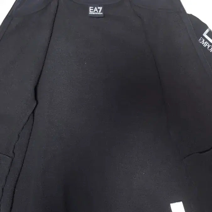 [BUNJANG] Emporio Armani EA7 Fleece Lined Jacket / 엠포리오 아르마니 EA7 기모 자켓 110