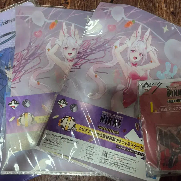 [BUNJANG] Blue Archive Yuuka + Red Hood Acrylic Stand / 유우카블루아카이브엘리스니케파일(약간 구겨짐)+레드후드아크릴스텐드이치방쿠지