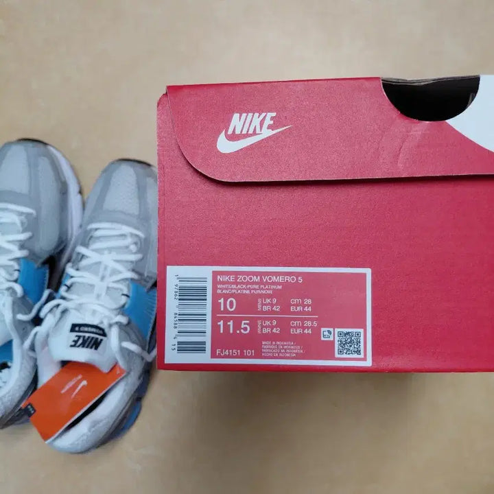 [BUNJANG] Nike Zoom Vomero 5 (280) - New / [새상품] 나이키 줌 보메로 5 (280)