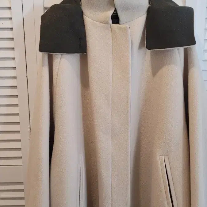 [BUNJANG] Time Ivory Cape Coat / 타임 아이보리 케이프 코트