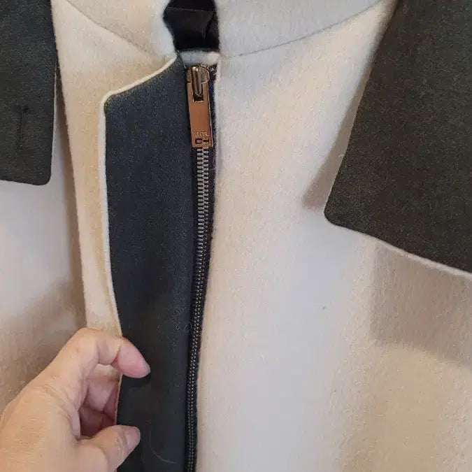 [BUNJANG] Time Ivory Cape Coat / 타임 아이보리 케이프 코트