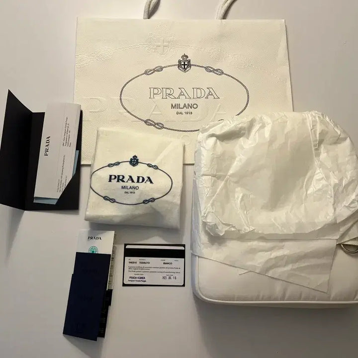 [BUNJANG] Prada Re-Nylon 2000 1NE515 / 프라다 리나일론2000 1NE515 화이트