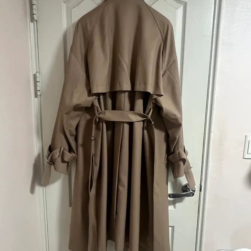 [BUNJANG] 21 F/W Morpheus Trench Coat Beige (Size 46) / 포커페이스 21 F/W 모피어스  트렌치 코트 46사이즈 베이지