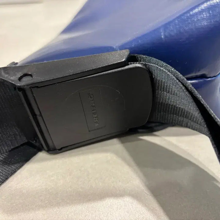 [BUNJANG] Freitag Hawaii Five-O Navy Crossbody Bag / 프라이탁 하와이파이브오 네이비 팝니다
