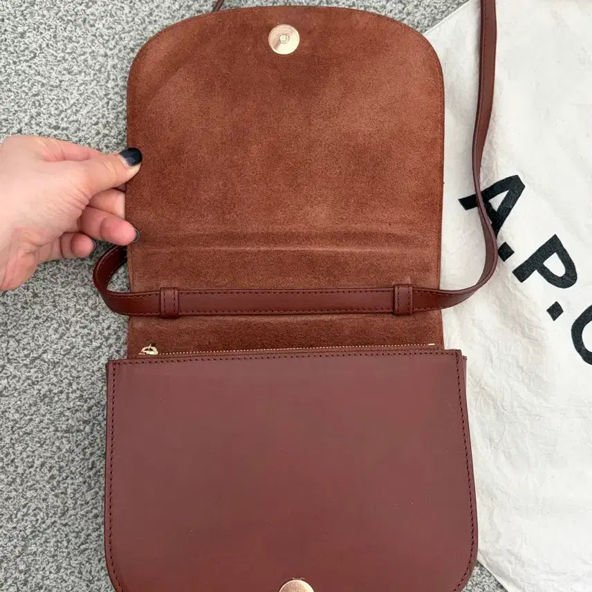 [BUNJANG] A.P.C. Grace Crossbody Bag / [아페쎄] 크로스백