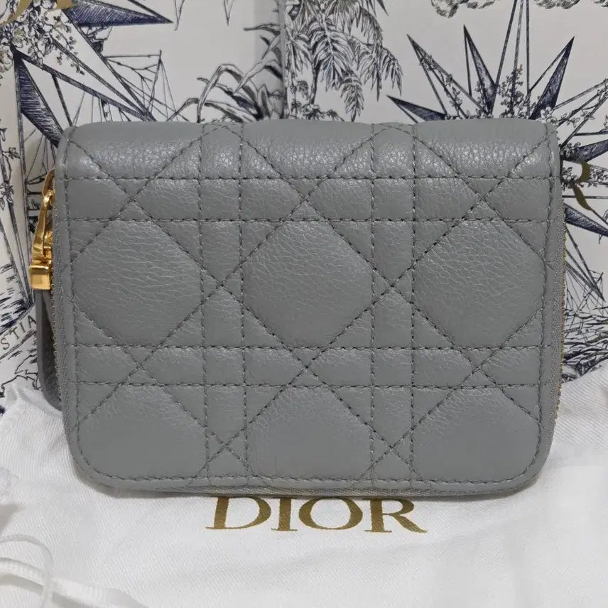 [BUNJANG] Dior Caro Compact Wallet / [새상품급] 디올 카로 컴팩트 반지갑 Gray