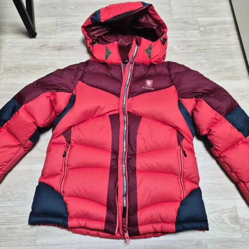 [BUNJANG] Black Yak Women's Wind Stopper Goose Down Padded Jacket (Size 100) / 블랙야크 여성 구스다운 윈드스토퍼 패딩 100