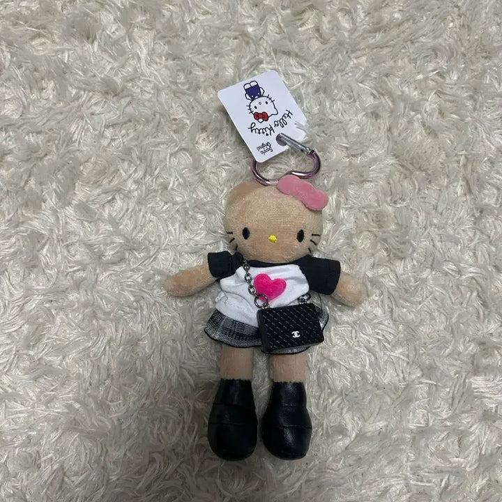 [BUNJANG] Tanning Long Legs Hello Kitty Doll Keyring / (새상품) 태닝 롱다리 키티 인형키링