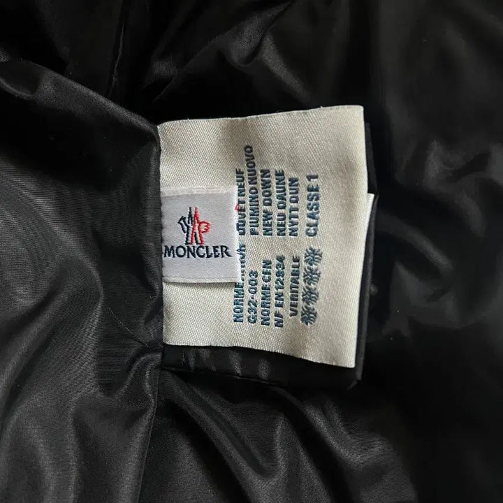 [BUNJANG] Moncler Padded Jacket / 몽클레어 패딩