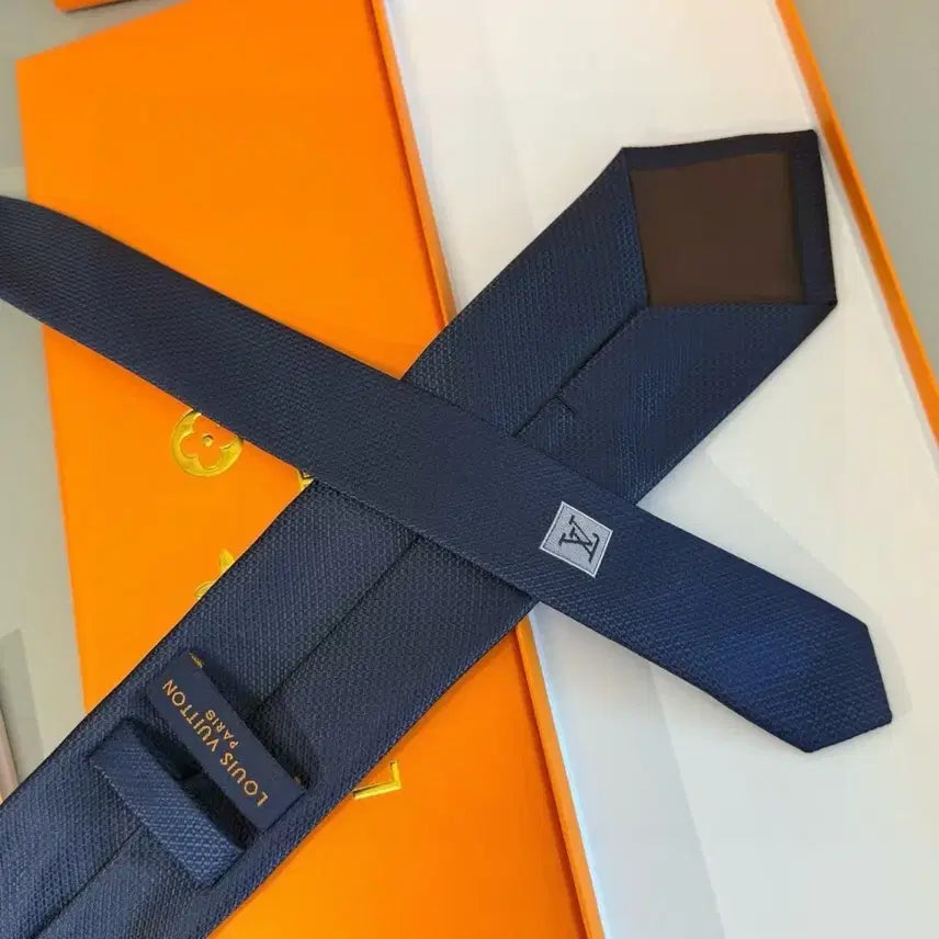 [BUNJANG] Louis Vuitton Tie / 루이비통 넥타이