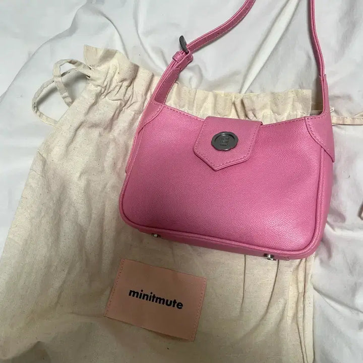 [BUNJANG] Minitmute Baton Micro Caviar Pink Bag / 미닛뮤트 바톤마이크로 캐비어핑크