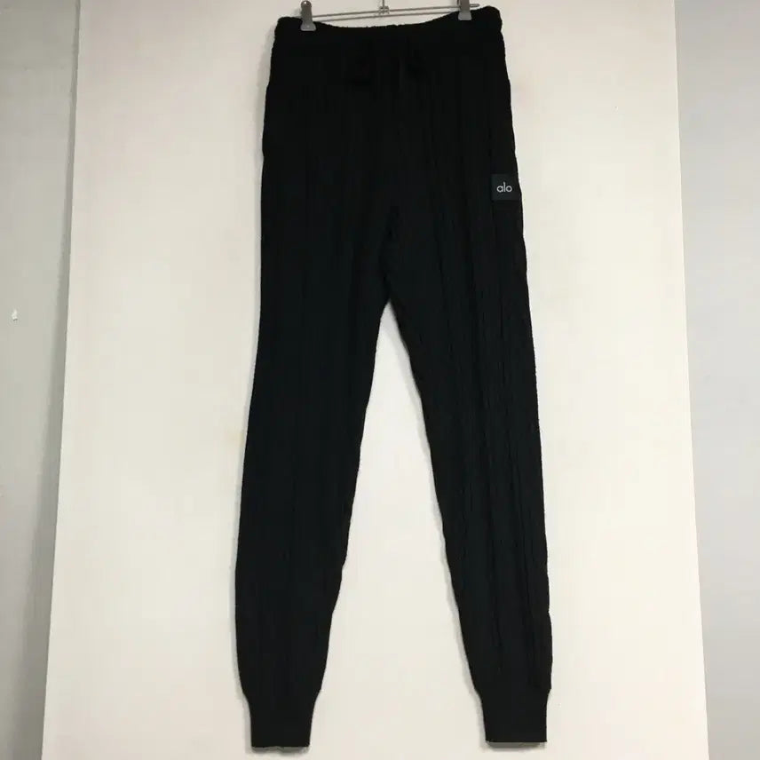 [BUNJANG] ALO Cable Knit Pants / ALO 알로 케이블 니트 팬츠