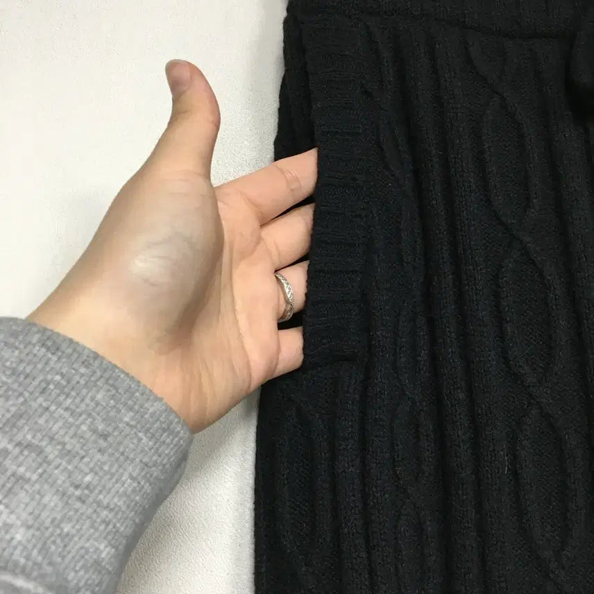 [BUNJANG] ALO Cable Knit Pants / ALO 알로 케이블 니트 팬츠