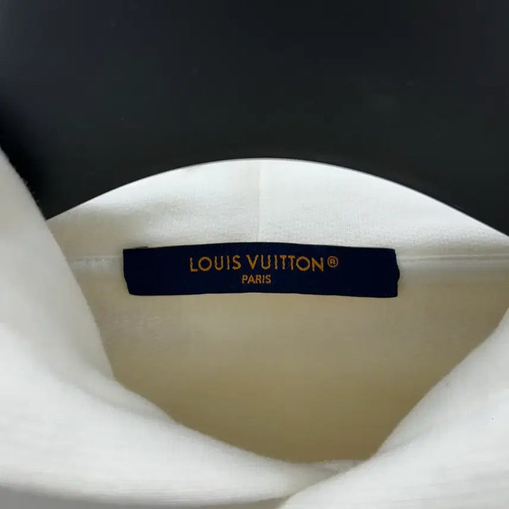 [SOLD OUT] {M Size} 루이비통 LV로고 엠보스트 코튼 후드티