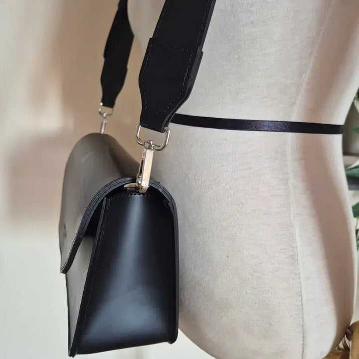 [BUNJANG] Saint Louis Crossbody Bag / 세인트루이스 크로스백