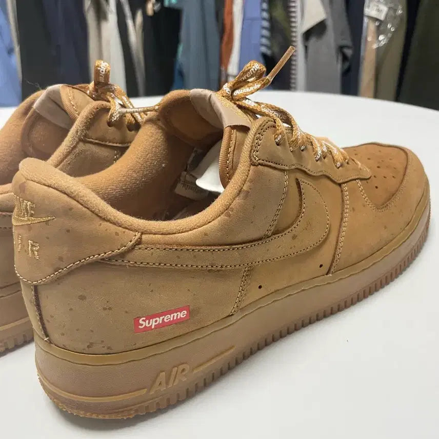 [BUNJANG] Supreme Nike Air Force 1 'Flax' Sneakers / [슈프림]슈프림 된장포스 US11(290)판매