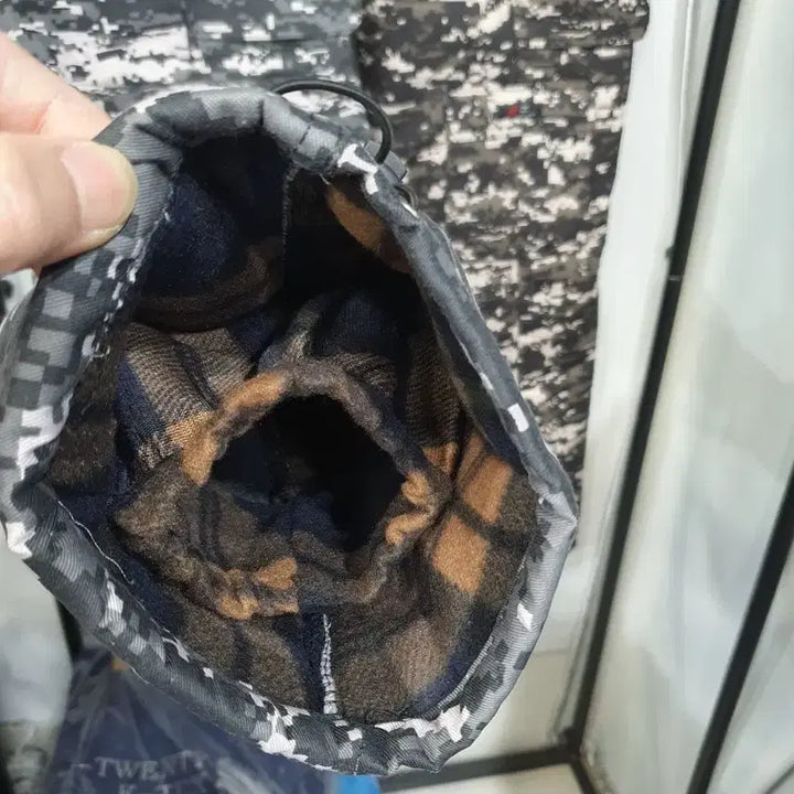 [BUNJANG] Digital Camo Military Cargo Padded Pants / 남성 디지털 카모 밀리터리 카고 패딩 팬츠 솜건빵 방한바지