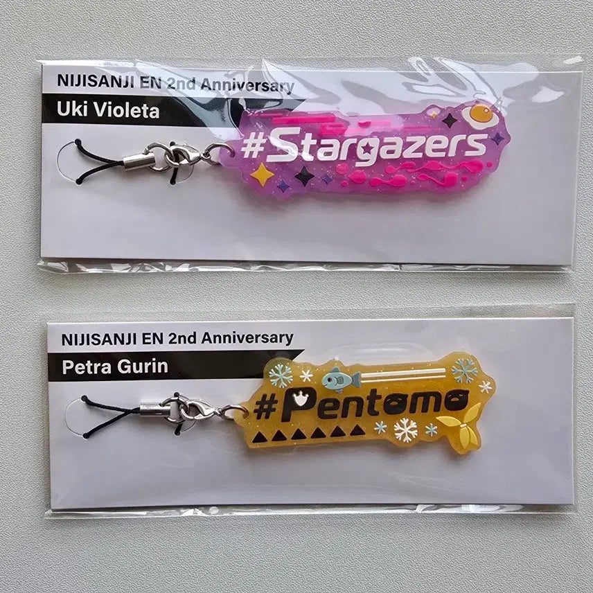 [BUNJANG] Nijisanji EN Petra Uki 2nd Anniversary Keyring / 니지산지 EN 2주년 키링 우키 페트라