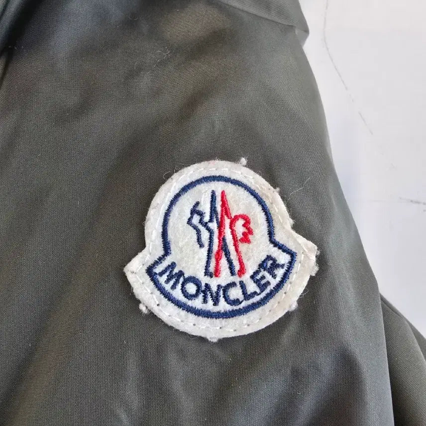 [BUNJANG] Moncler Women's Duck Down Padded Jacket / 몽클레어 여성용 덕다운 패딩