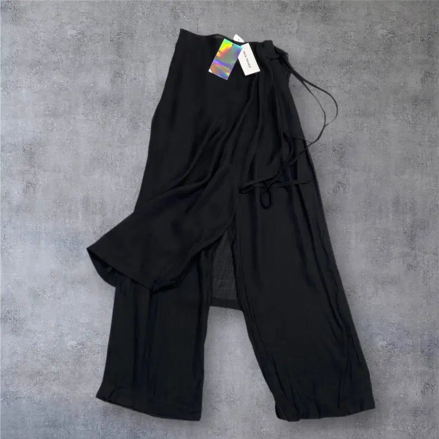 [BUNJANG] Nick & Nicole Black Layered Wrap Skirt Pants / 닉앤니콜 블랙 레이어드 랩 스커트 팬츠 FREE